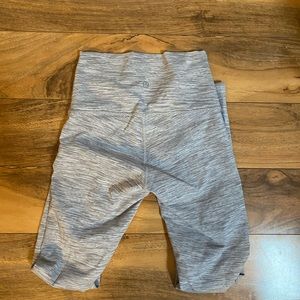 Lululemon wunder under